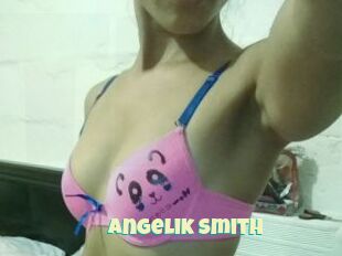 Angelik_Smith
