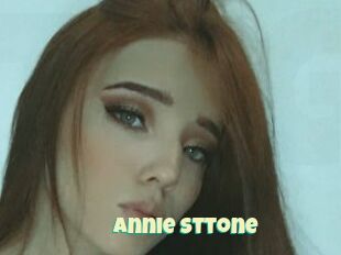 Annie_Sttone