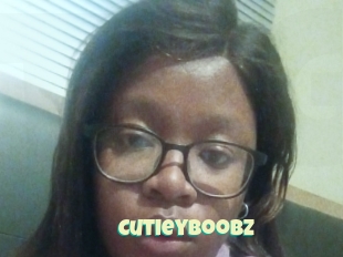 Cutieyboobz