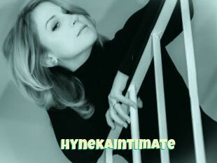HynekaIntimate