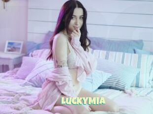 LuckyMia