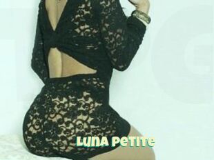 Luna_petite