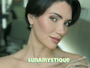 Lunamystique