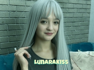 Lunarakiss