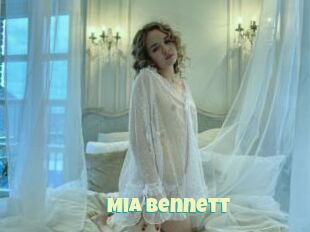 Mia_Bennett