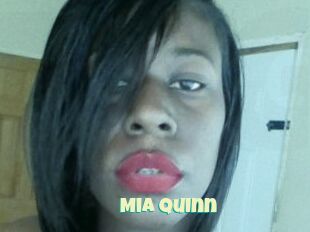 Mia_Quinn