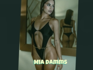 Mia_damms