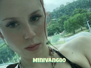 Minivan680