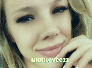 Nickilovee23