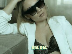 Ria_Ria