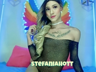 Stefaniahott
