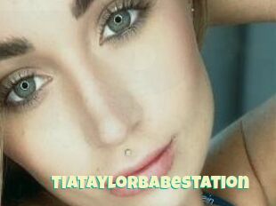 TiaTaylorBabestation