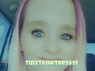 Tinytemptress91