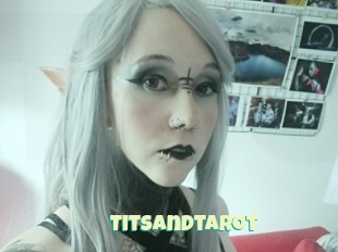 Titsandtarot
