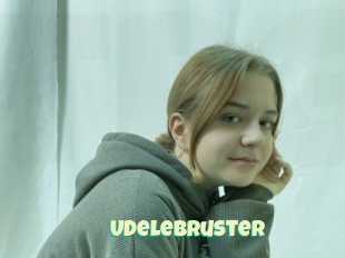 Udelebruster