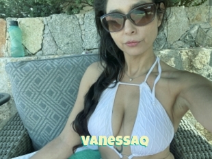 Vanessaq