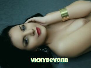 Vickydevonn